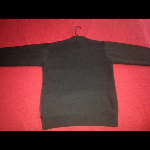 Sweater - Picture 3 of 3